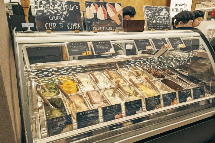 jerateriya HIRANUMA 西武所沢S.C.店のショーケース｜所沢のジェラート専門店